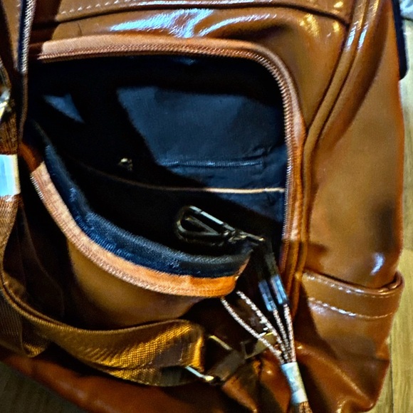 Cluci Brown Leather Backpack Purse - Picture 4 of 6